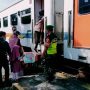 Anggota Koramil Wlingi/Kodim 0808/Blitar Bersama Petugas Gabungan Laksanakan Giat Pengamanan Di Stasiun KA