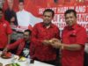 Calon Anggota Legislatif (Caleg) dari Partai Demokrasi Indonesia Perjuangan (PDIP) dapil VI Karawang, H. Kisro, memperingati HUT PDIP ke-51 dengan Gelar Syukuran Potong Nasi Tumpeng